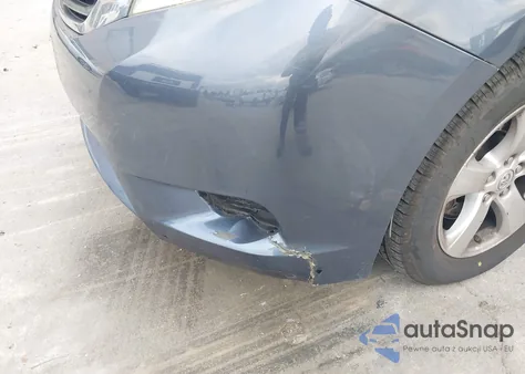 2013 Toyota Sienna Le V6 8 Passenger z USA, uszkodzony, nr VIN 5TDKK3DC9DS335124